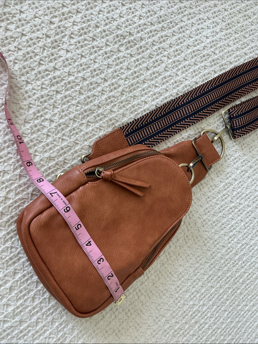 Anthropologie Urban Originals Tan Crossbody Sling Bag with Patterned Strap - Picture 9 of 9